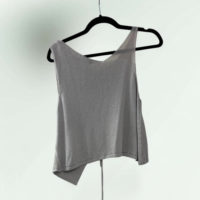 Contemporary Cropped Knitted Top with Pocket