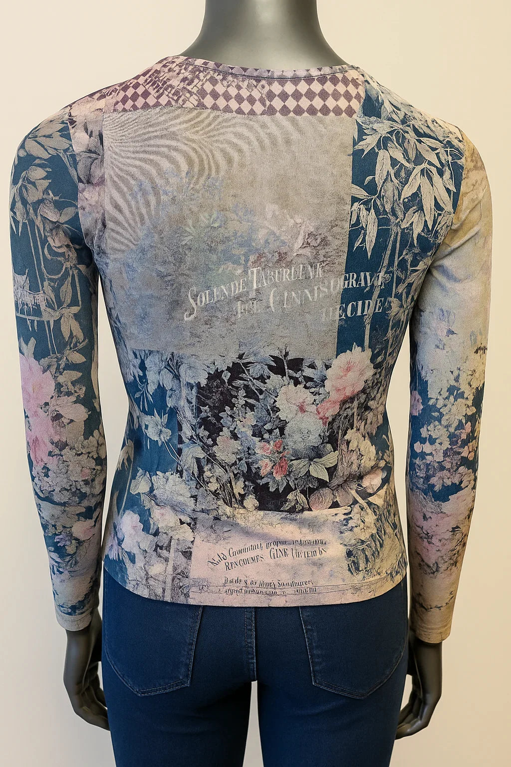 Printed T shirt with sleeves with Embelishment Vintage Eclipse Print - Extravagance Fashion 