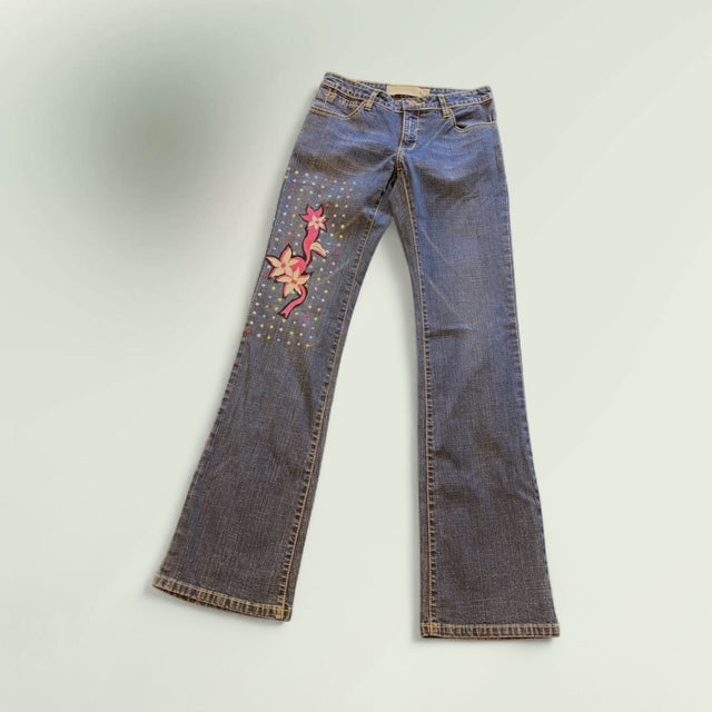Hand Painted Jeans  art work painted on the Trouser legs - Extravagance Fashion 