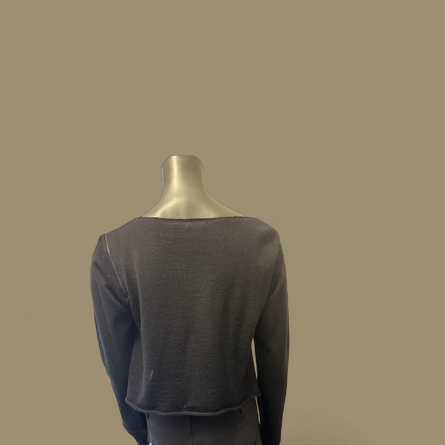 Cropped sweater with Zip Detail on shoulder cuff and hem. style Box 08 - Extravagance Fashion 
