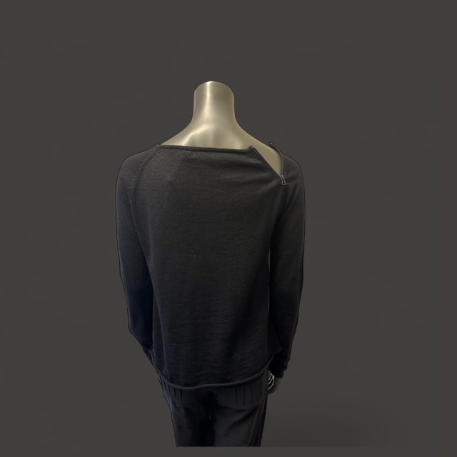 Mid lenght Sweater with Zip detail  Style Box 05 - Extravagance Fashion 