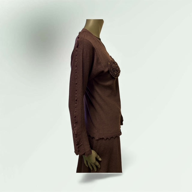 Cardigan with Frill details on sleeve and Zip fastening with knit Flower Broach style Gilda 506