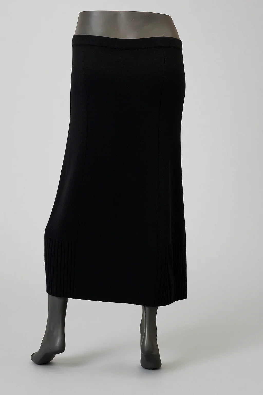 LONG KNITTED PULL UP SKIRT WITH ZIP AND RIB DETAIL Style No. Box 10 - Extravagance Fashion 