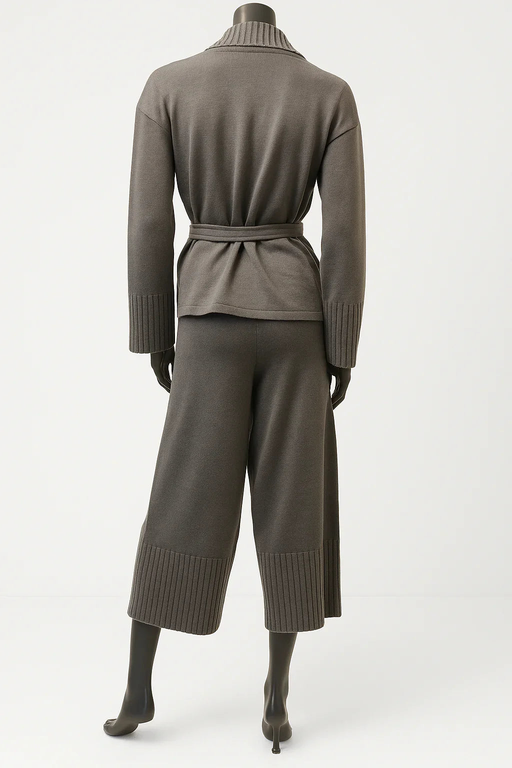 Cropped Knitted trousers with rib detail on the hem Style No. Box 11 - Extravagance Fashion 
