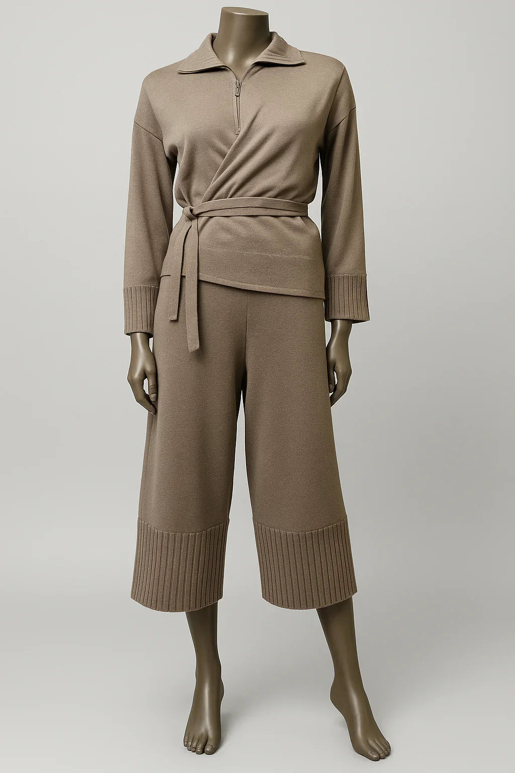 Cropped Knitted trousers with rib detail on the hem Style No. Box 11 - Extravagance Fashion 