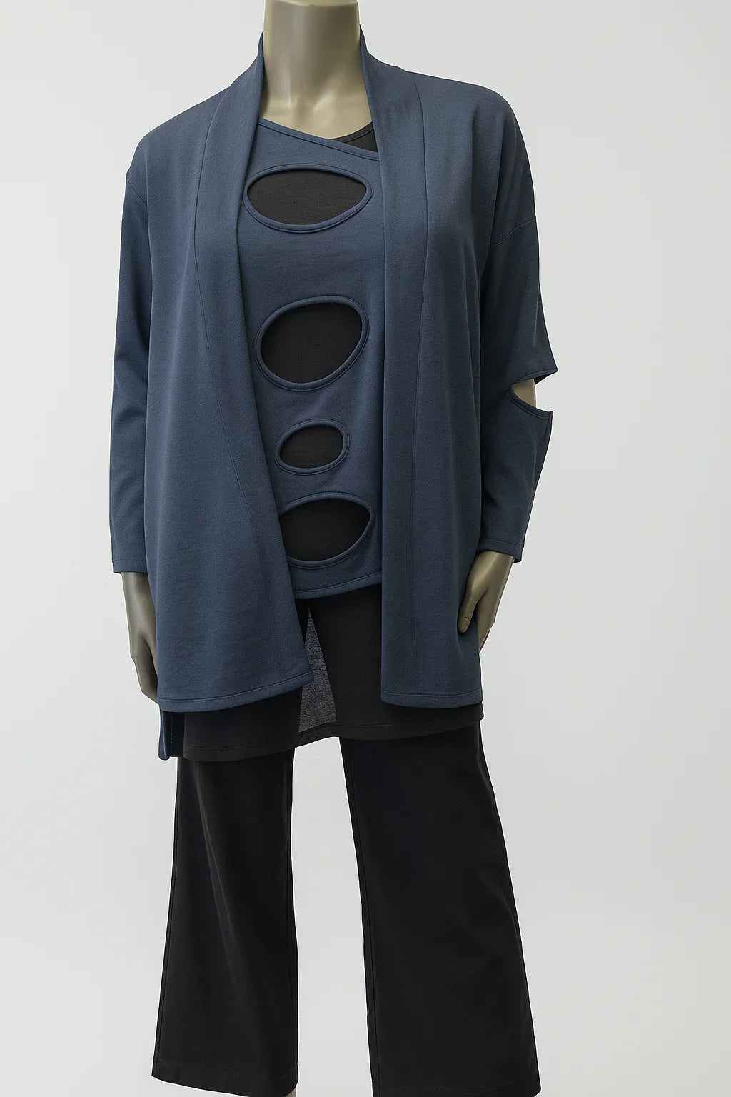 EDGE TO EDGE CARDIGAN Style No Boogy 19 - Extravagance Fashion 