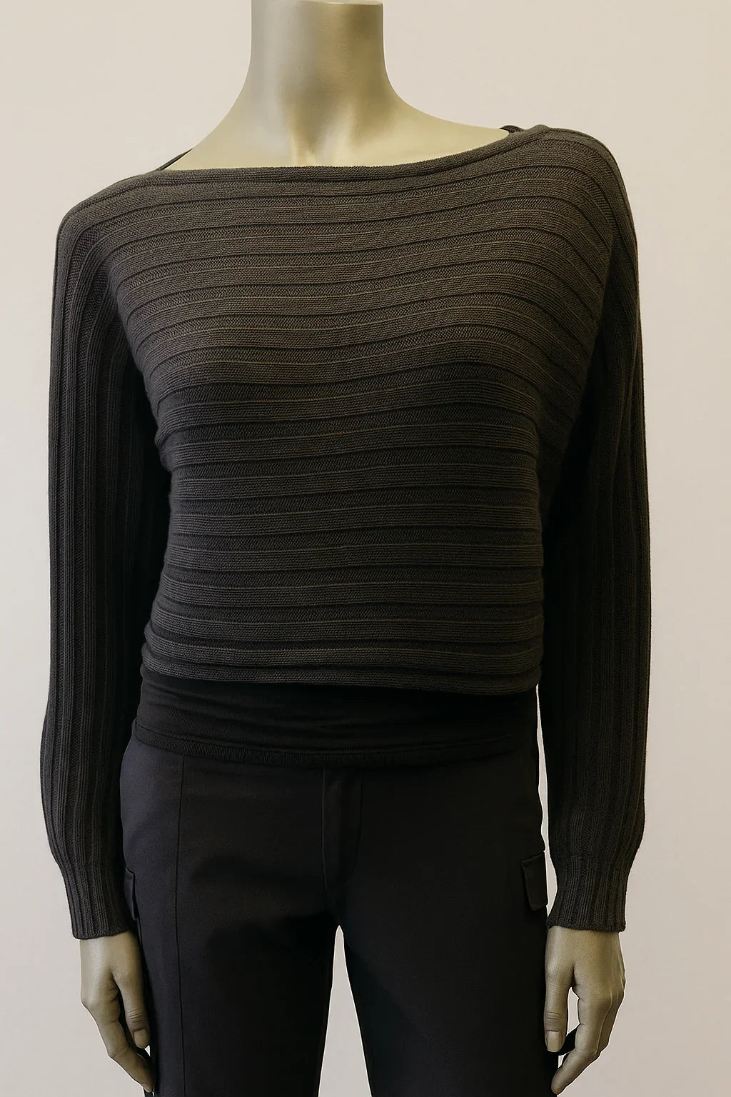 wide Ribbed boxy cropped Sweater Style no.boss 35 - Extravagance Fashion 
